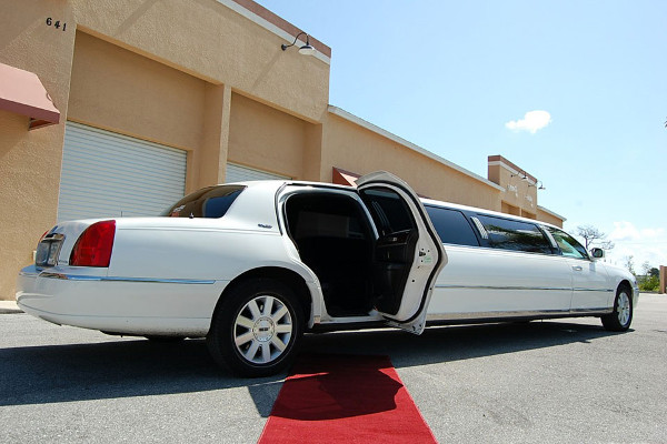 lincoln stretch limo 1 Lubbock